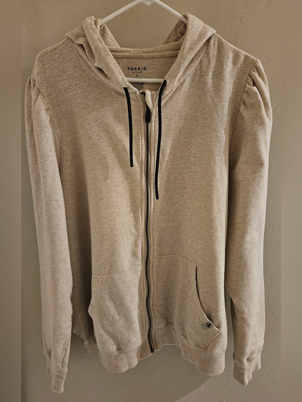 Torrid Active Hoodie Sweatshirt Full Zip Jacket Stretch Comfort Cream Size 3XL